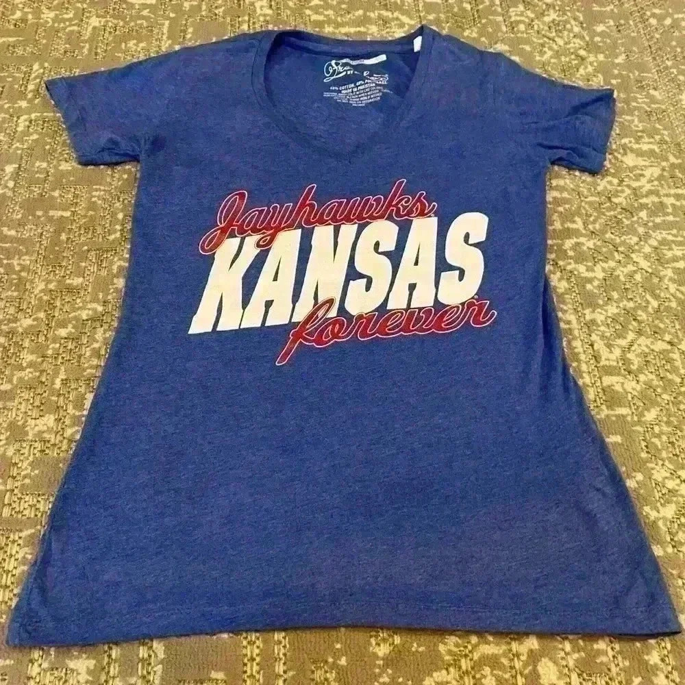 Kansas Jayhawks Pressbox V neck Women’s t-shirt size Medium‎ color Blue